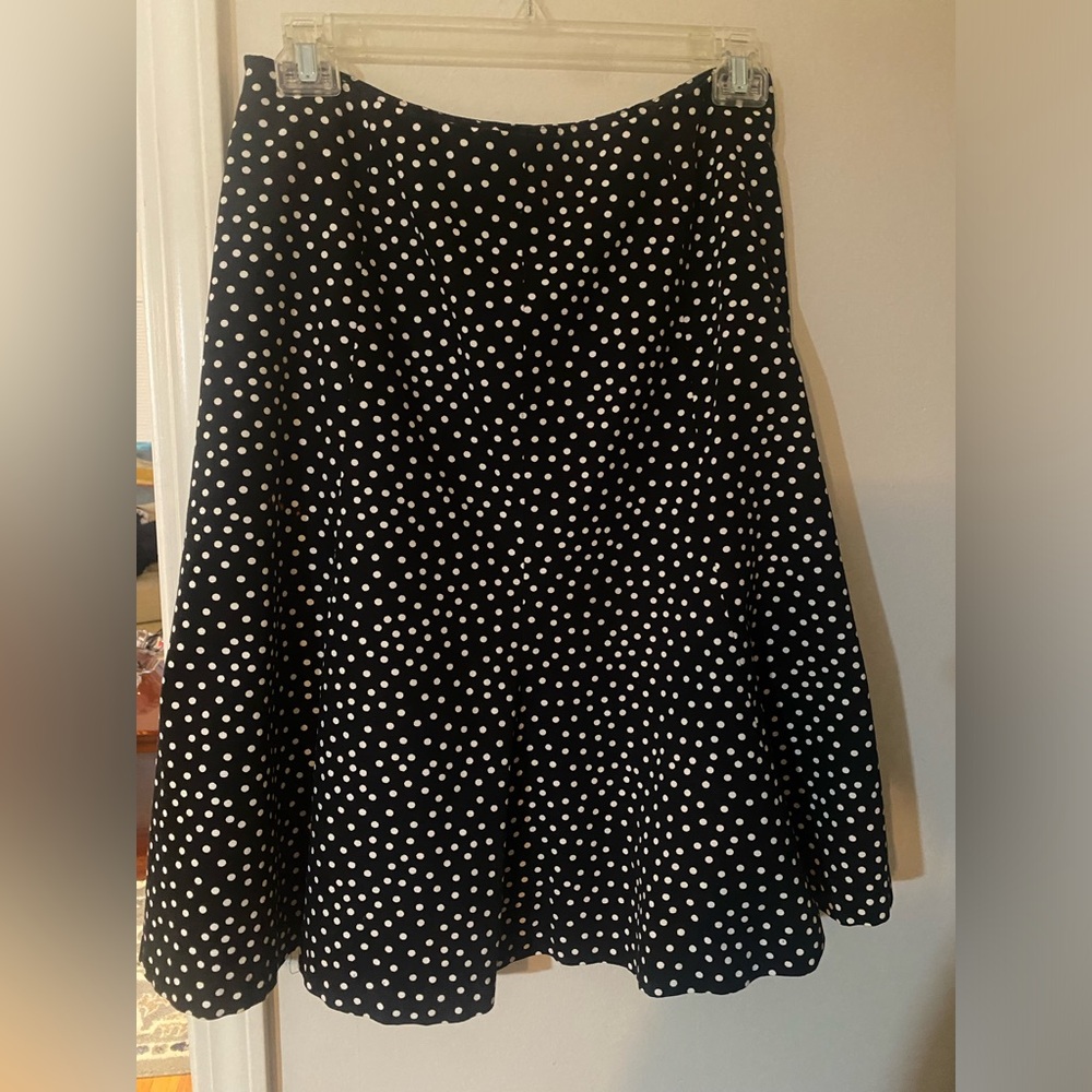 Jones New York women polka dot a line skirt size 10